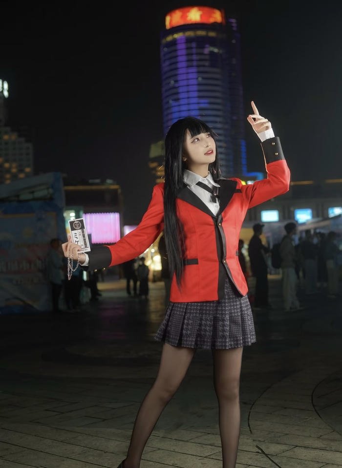 Ảnh yumeko cosplay ánh nhìn nguy hiểm