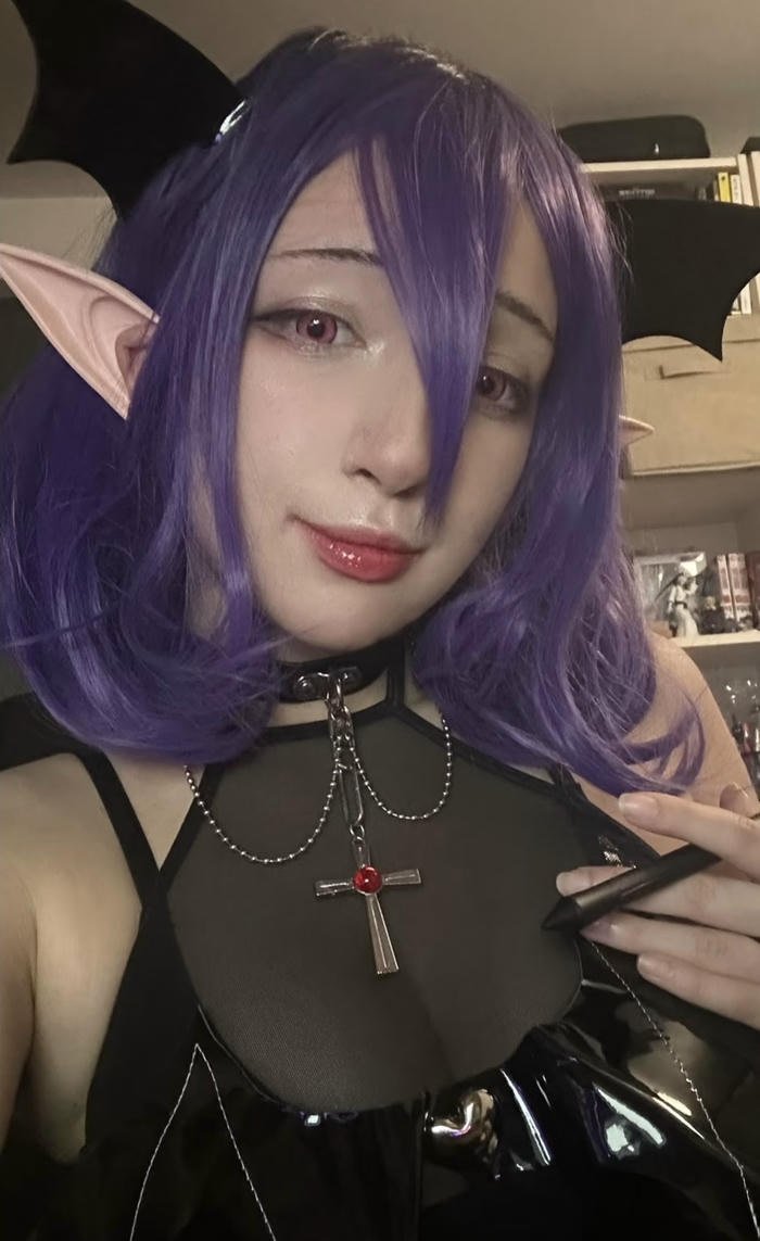 Bức ảnh ảnh cosplay vermeil biểu cảm tự tin