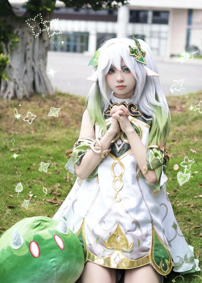 Bức ảnh ảnh nahida cosplay biểu cảm hồn nhiên