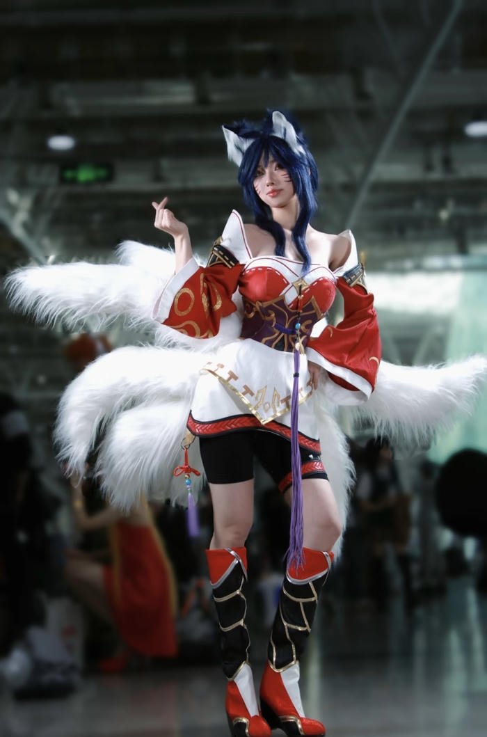 Bức ảnh cosplay ahri biểu cảm ngọt ngào