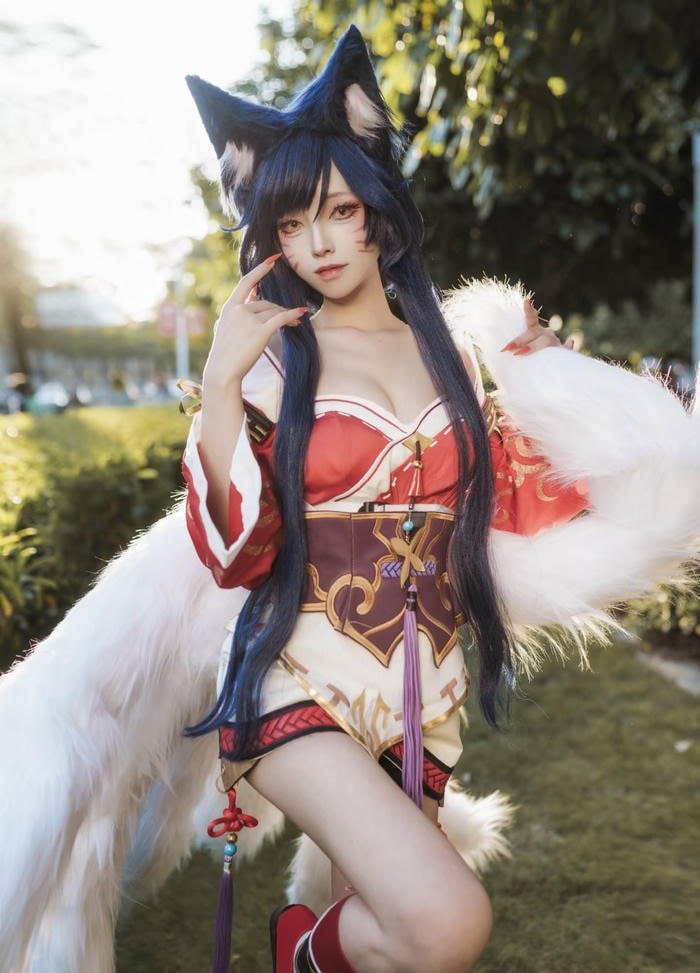 Bức ảnh cosplay ahri nét mặt quyến rũ