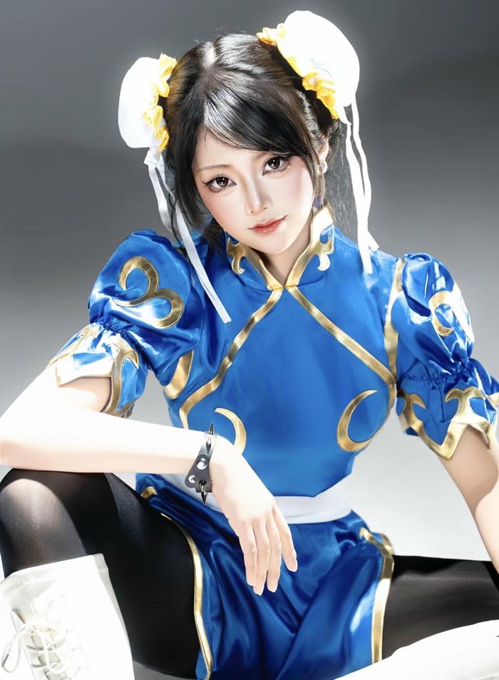 Bức ảnh cosplay chun li ánh mắt mạnh mẽ