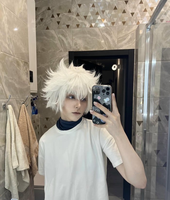 Bức ảnh killua cosplay trang phục năng động cá tính