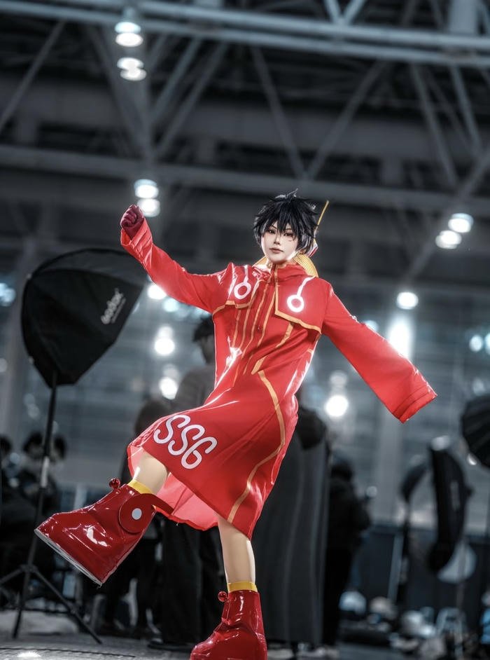 Bức ảnh luffy cosplay biểu cảm mạnh mẽ