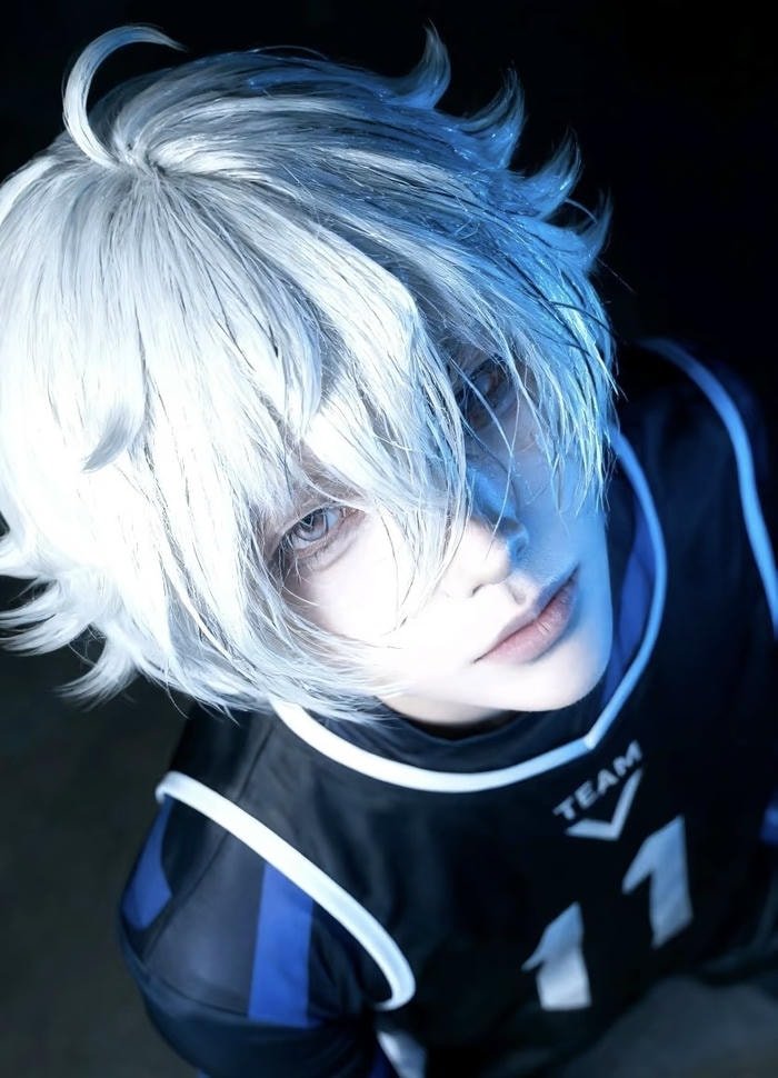 Bức ảnh nagi cosplay ánh mắt sâu