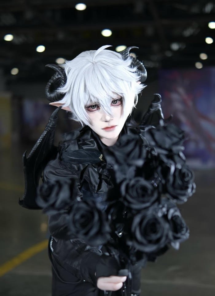 Bức ảnh nagi cosplay áo bắt mắt