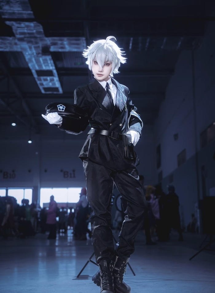 Bức ảnh nagi cosplay gương mặt lạnh