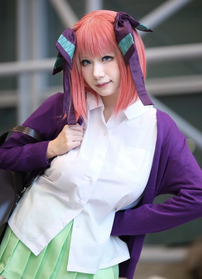 Bức ảnh nino nakano cosplay biểu cảm đáng yêu