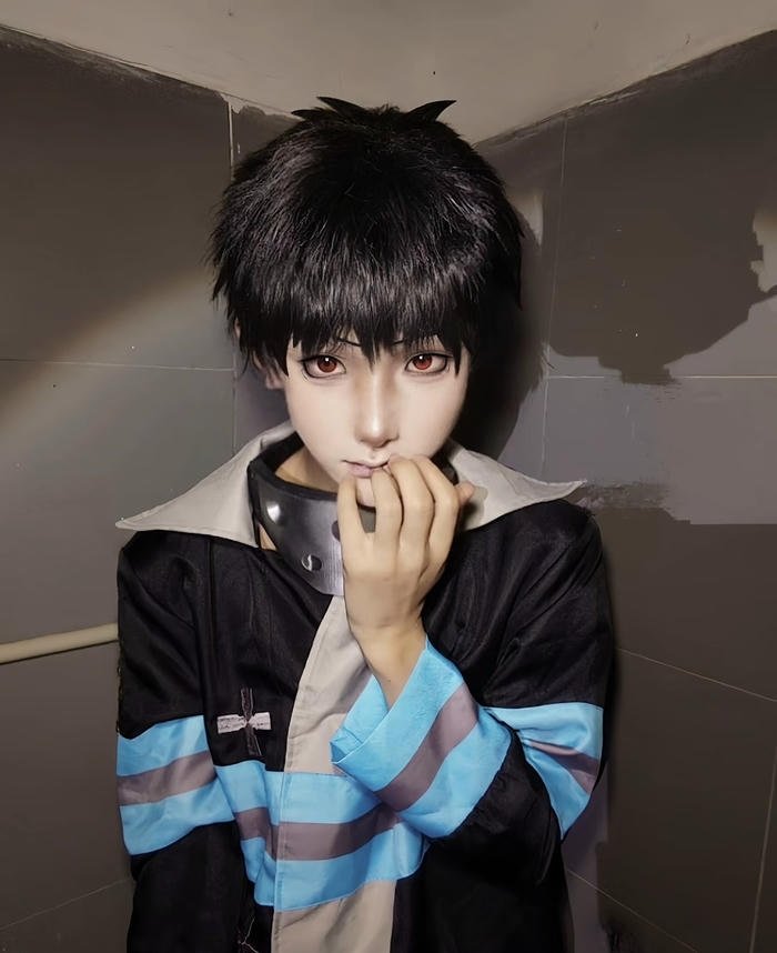 Bức ảnh tamaki kotatsu cosplay biểu cảm ngượng ngùng