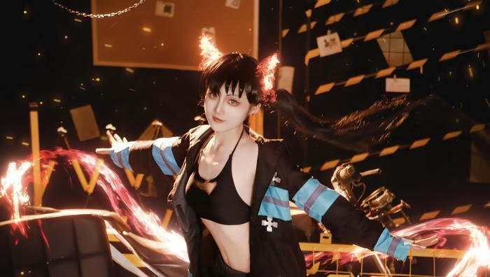 Bức ảnh tamaki kotatsu cosplay mái tóc ngắn gọn