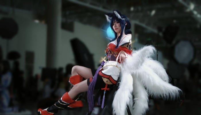 Cosplay ahri thần thái quyến rũ nổi bật
