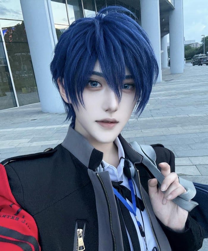 Cosplay anime nam thần thái mạnh mẽ