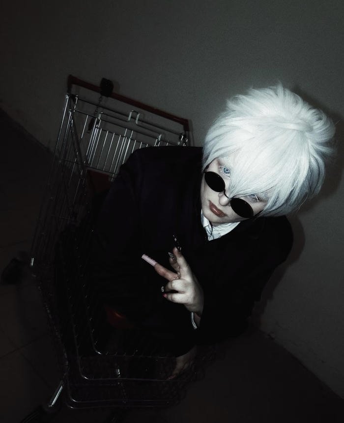 Cosplay gojo thần thái cuốn hút