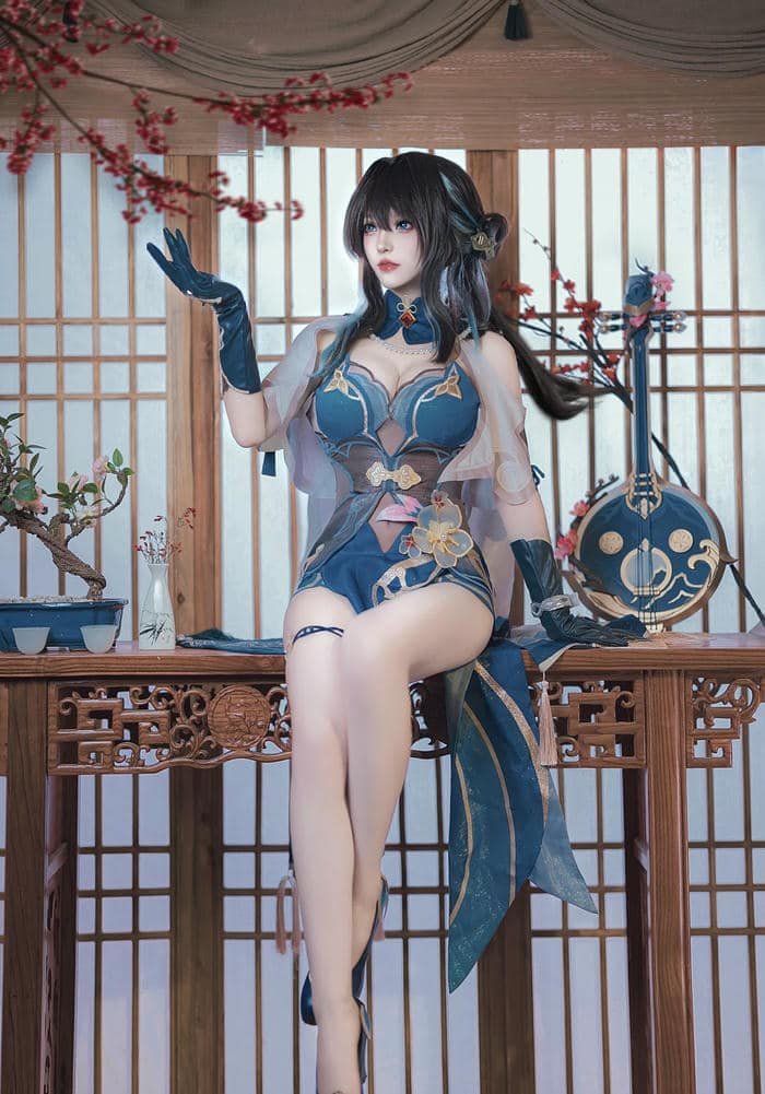 Cosplay nhân vật anime quyến rũ