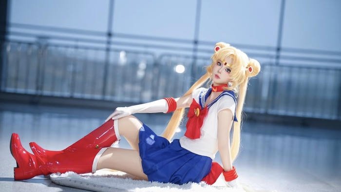 Cosplay sailor moon mái tóc vàng dài