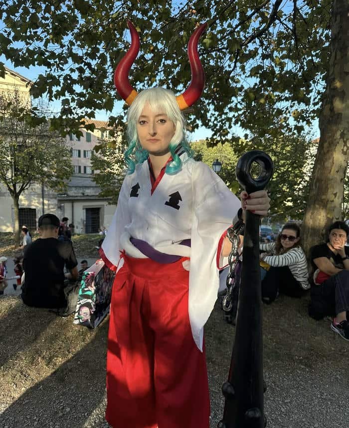 Cosplay yamato biểu cảm tự tin mạnh mẽ