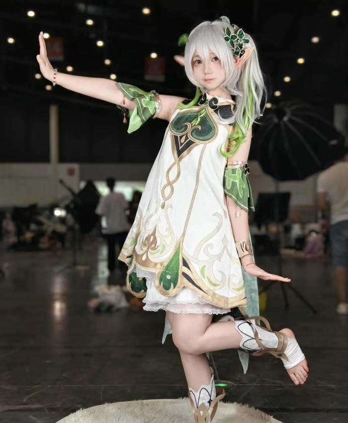 Hình ảnh ảnh nahida cosplay dáng đứng nhỏ nhắn