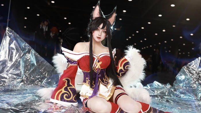 Hình ảnh cosplay ahri thân hình thon gọn uyển chuyển