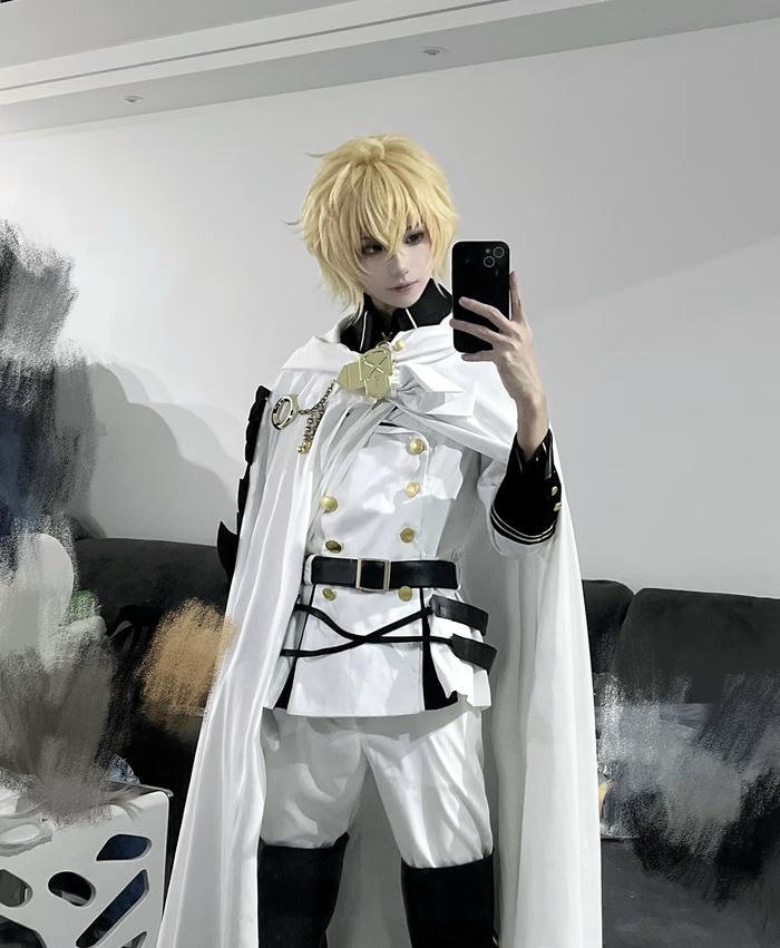 Hình ảnh cosplay anime nam vóc dáng gọn gàng