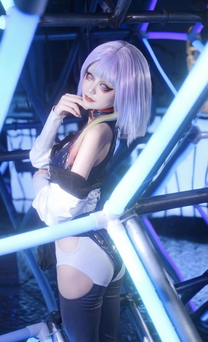 Hình ảnh cosplay lucy biểu cảm dễ thương