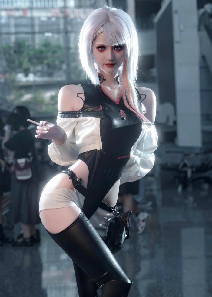 Hình ảnh cosplay lucy tạo hình sinh động