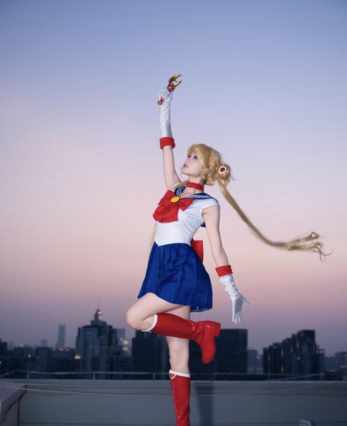 Hình ảnh cosplay sailor moon phong thái dịu