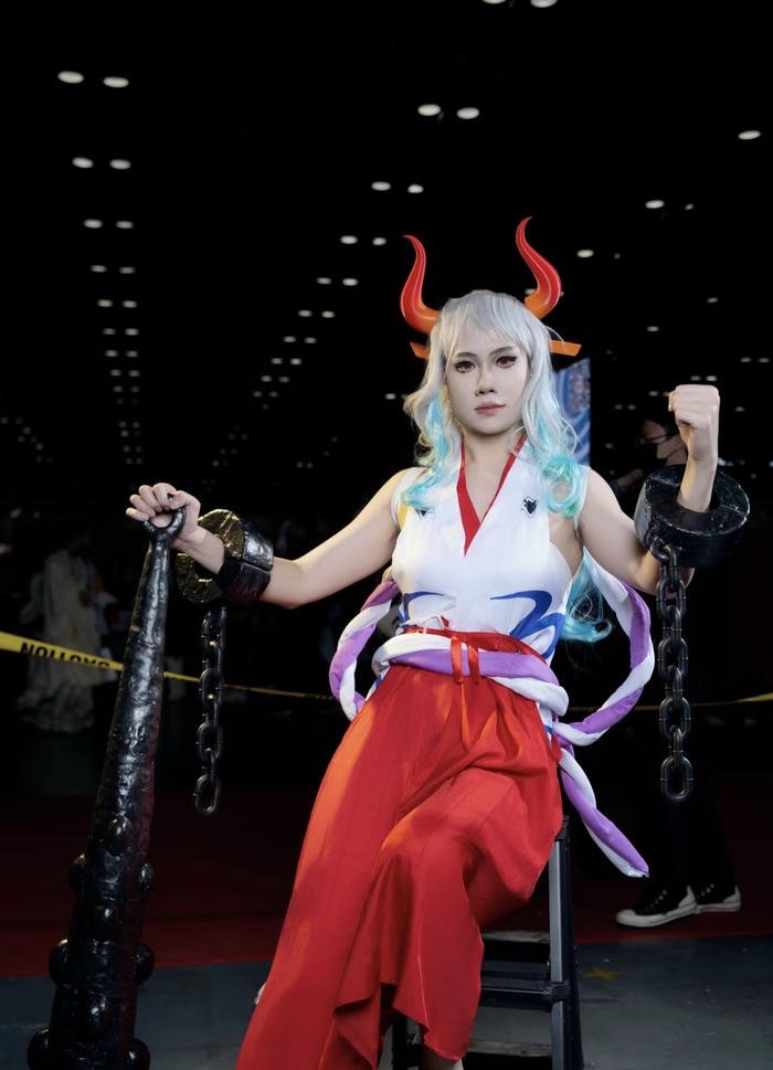 Hình ảnh cosplay yamato ánh nhìn quyết đoán