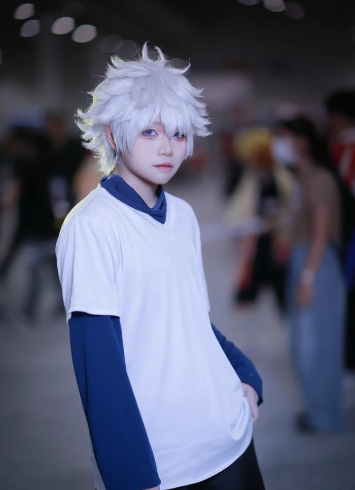 Hình ảnh killua cosplay biểu cảm tinh nghịch pha lạnh lùng