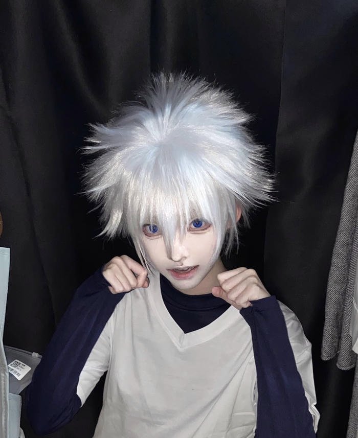Hình ảnh killua cosplay phong cách trẻ trung năng động