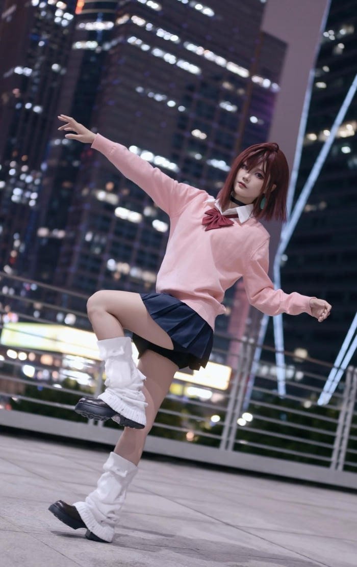 Hình ảnh momo cosplay tạo dáng đẹp