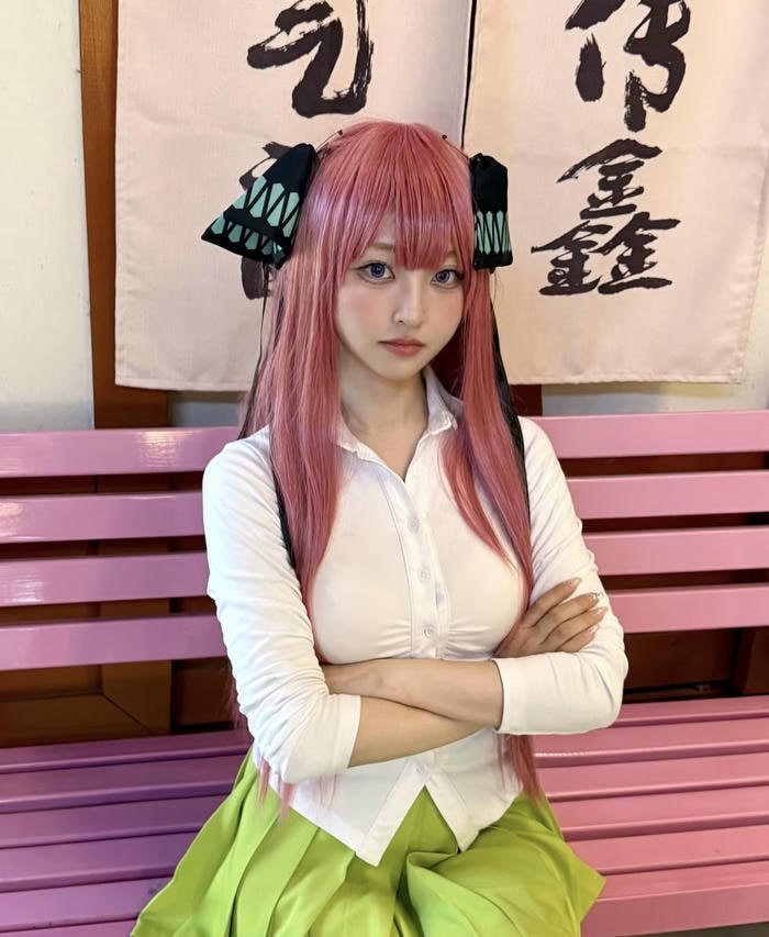 Hình ảnh nino nakano cosplay tạo hình anime chân thực