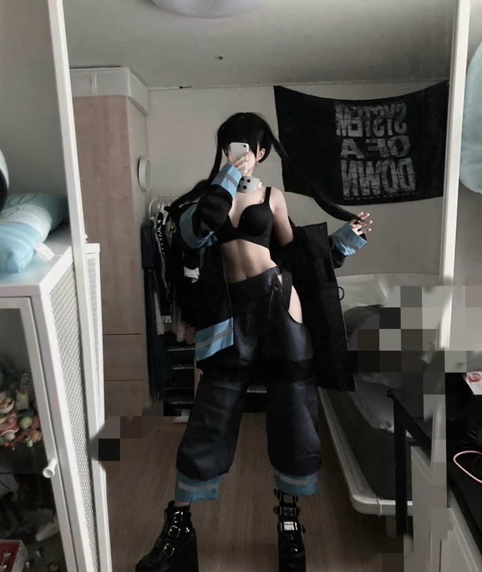 Hình ảnh tamaki kotatsu cosplay dáng đẹp