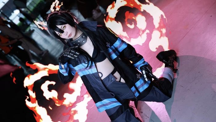 Hình ảnh tamaki kotatsu cosplay quỳ gối