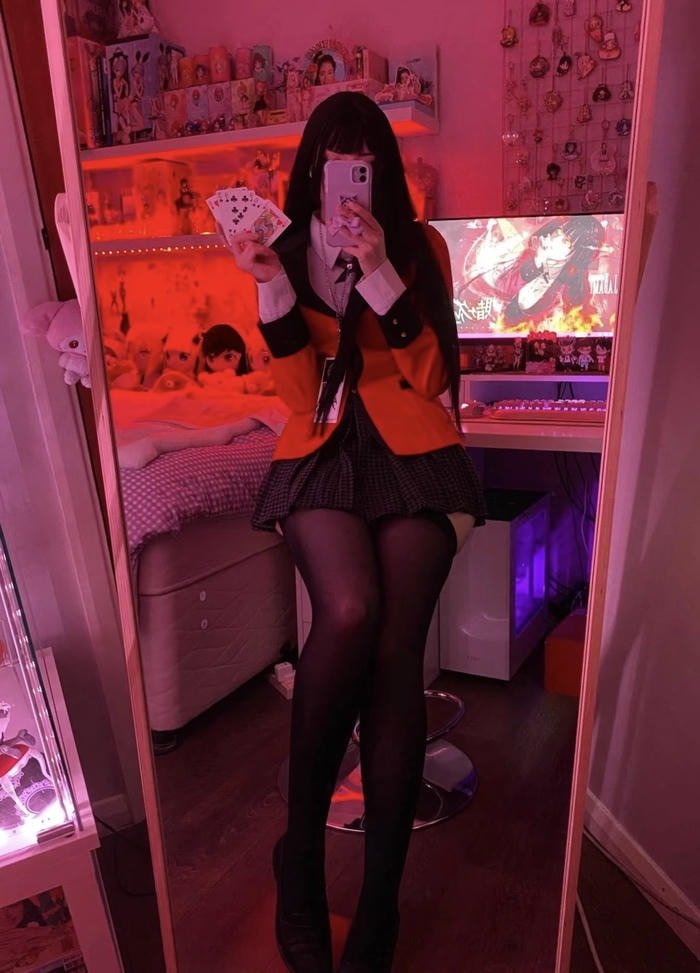 Hình ảnh yumeko cosplay dáng đứng tự tin