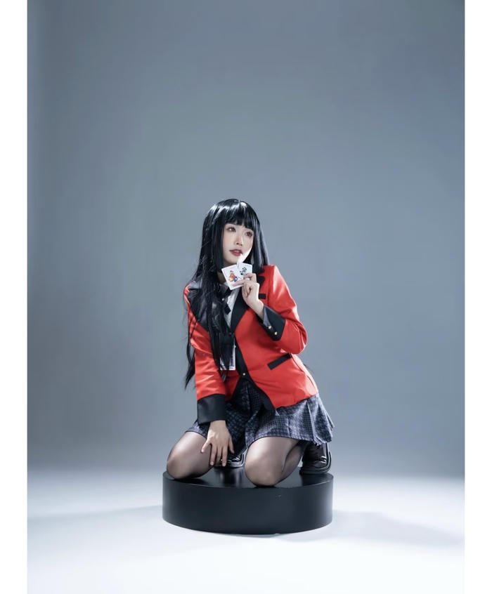 Hình ảnh yumeko cosplay gương mặt sắc sảo nổi bật