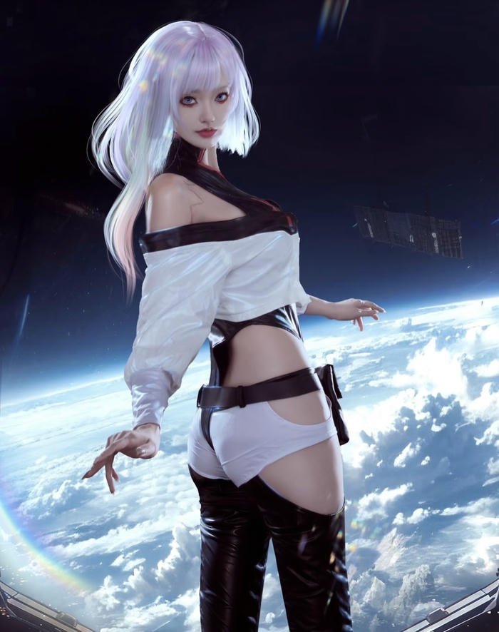 Hình cosplay lucy dáng đứng nữ tính