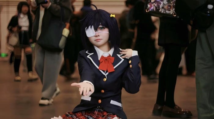 Hình cosplay rikka phong thái lạnh lùng cá tính
