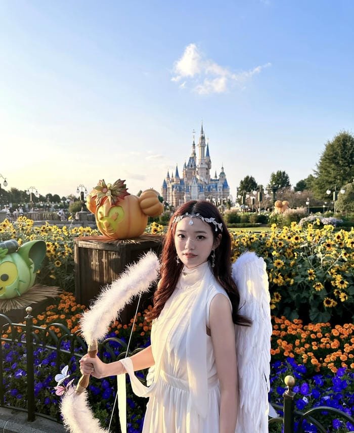 Hình cosplay thiên thần phong cách huyền ảo