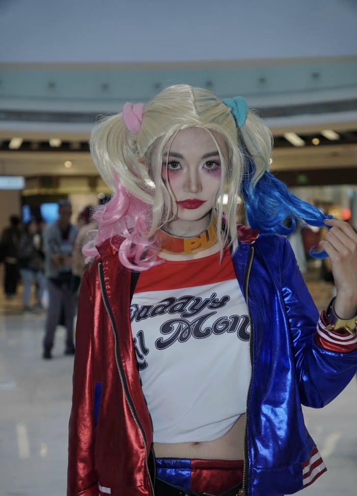 Hình harley quinn cosplay tạo hình chuẩn nhân vật DC