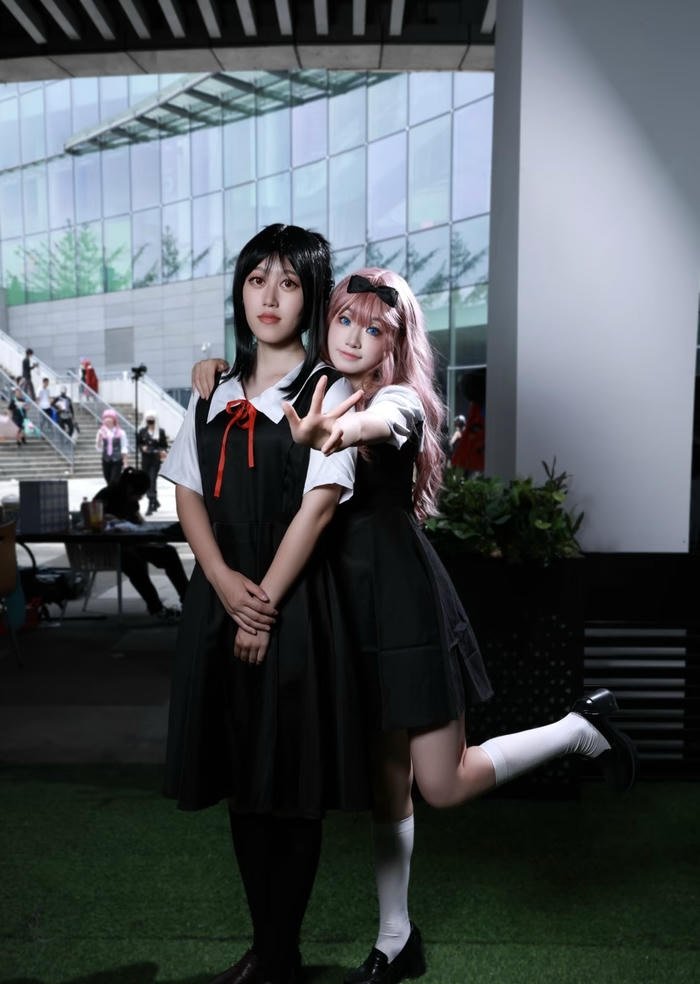 Hình kaguya cosplay mái tóc đen dài óng ả