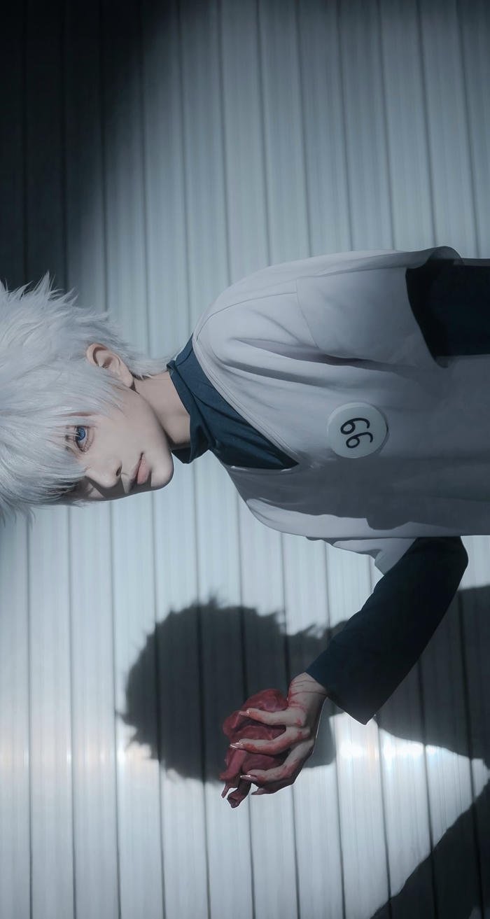 Hình killua cosplay biểu cảm lạnh lùng cool ngầu