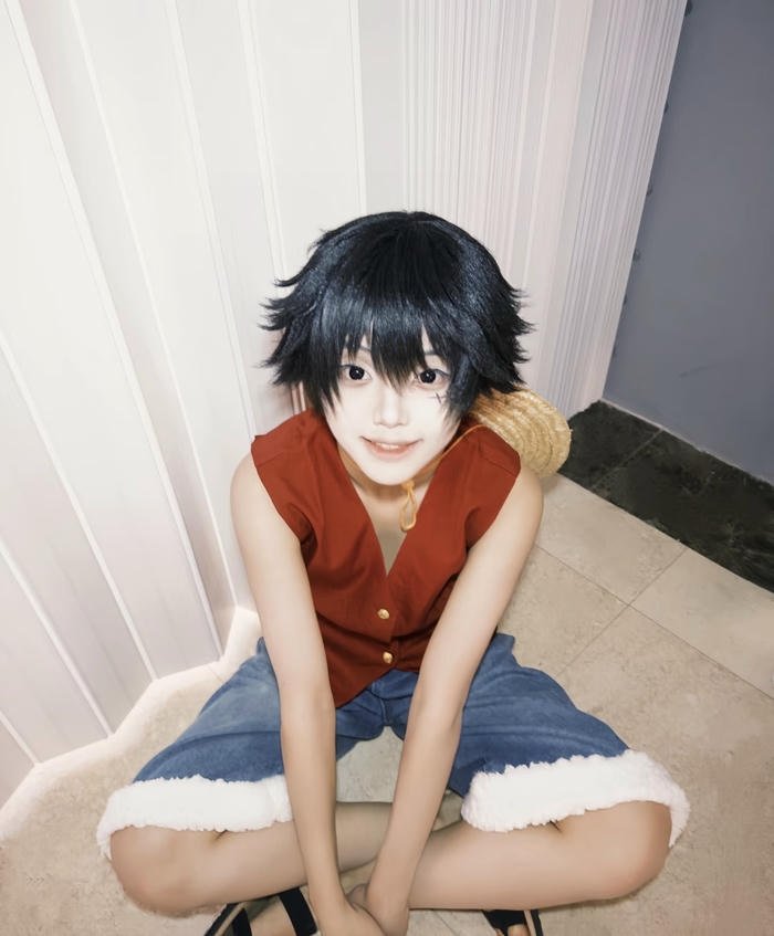 Hình luffy cosplay gương mặt thân thiện