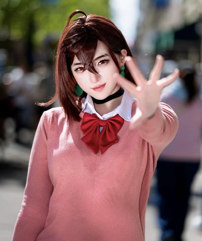 Hình momo cosplay nét mặt đáng yêu