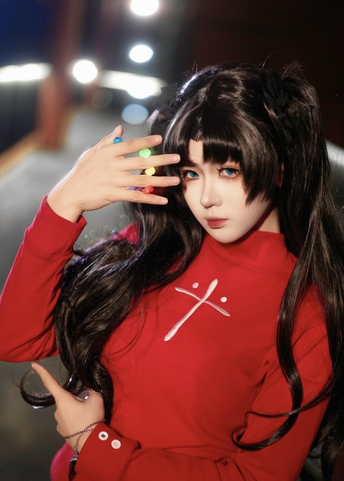 Hình rin tohsaka cosplay ánh mắt sắc