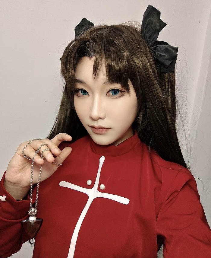 Hình rin tohsaka cosplay gương mặt sắc