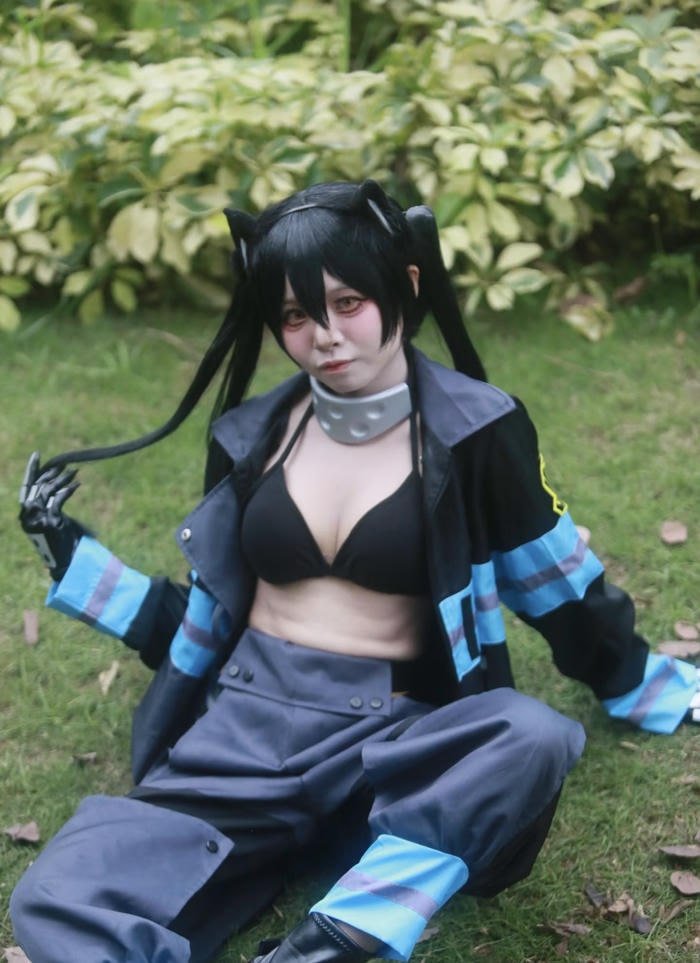 Hình tamaki kotatsu cosplay phong thái trẻ trung