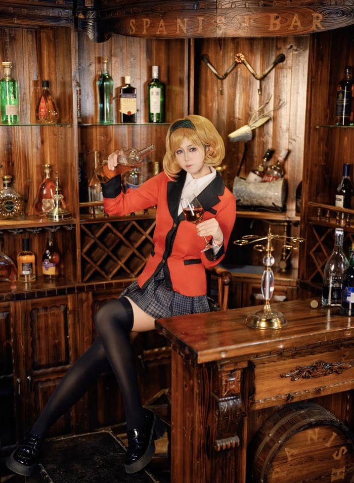 Hình yumeko cosplay ánh nhìn đầy cuồng nhiệt