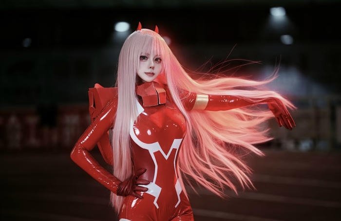 Hình zero two cosplay thần sắc rạng rỡ