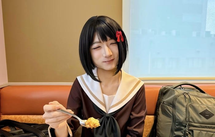 Kaguya cosplay thần thái tự tin đầy khí chất