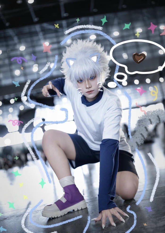 Killua cosplay ánh mắt sắc sảo đầy bản lĩnh